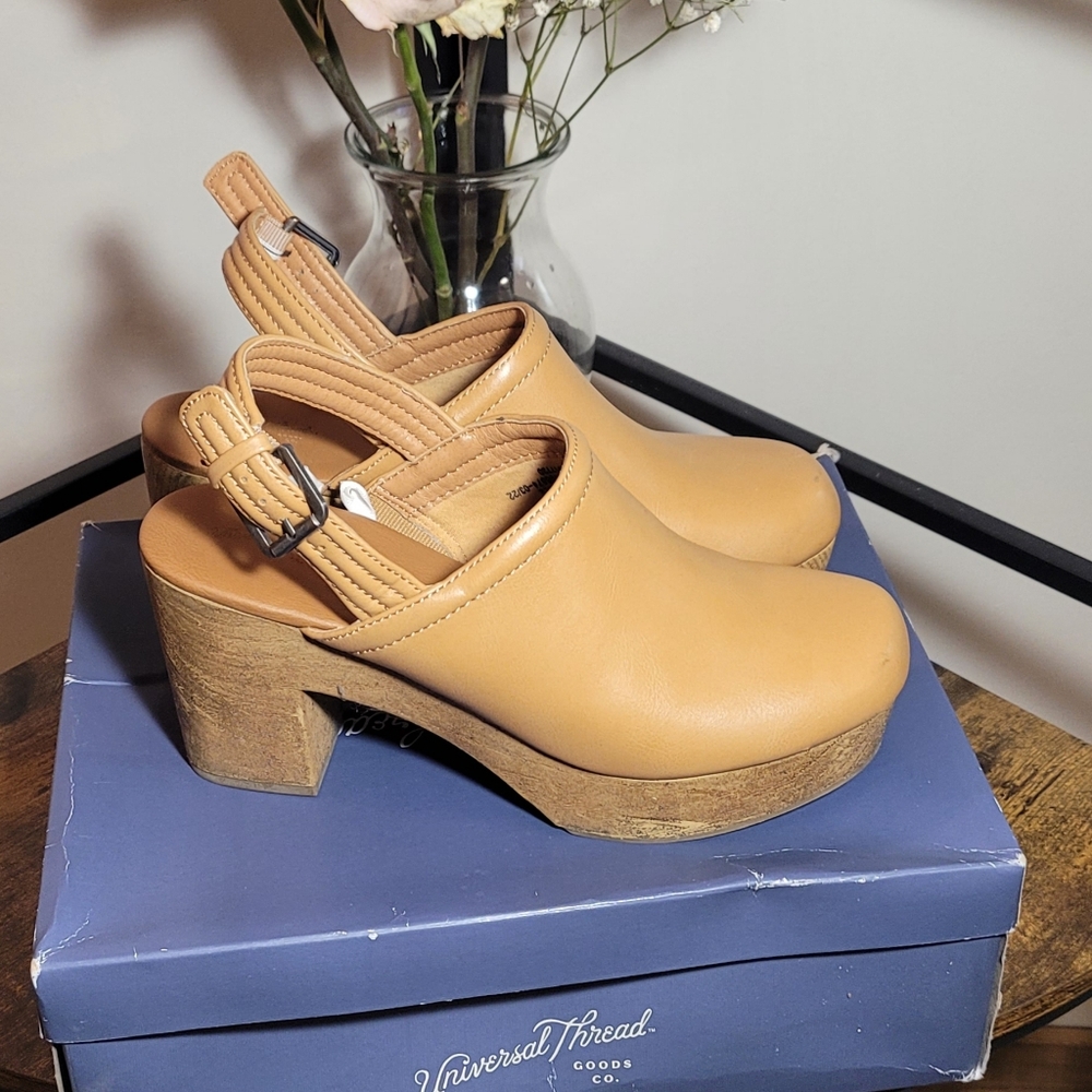 Universal Thread Women's Watson Platform Clog Hee… - image 4